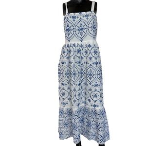 Chic Blue and White Floral Maxi Dress